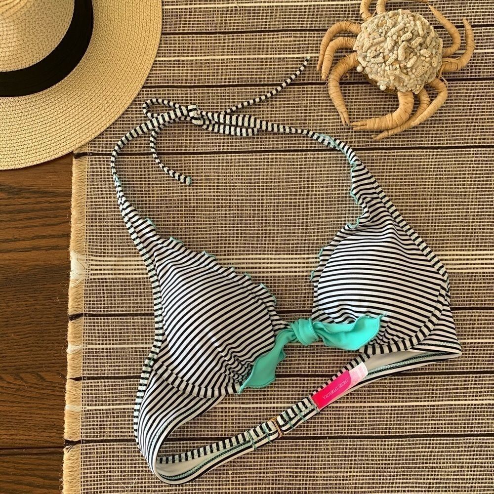 Fun in the sun bikini! - Picture 3 of 8